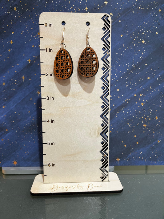 Small oval rattan earrings