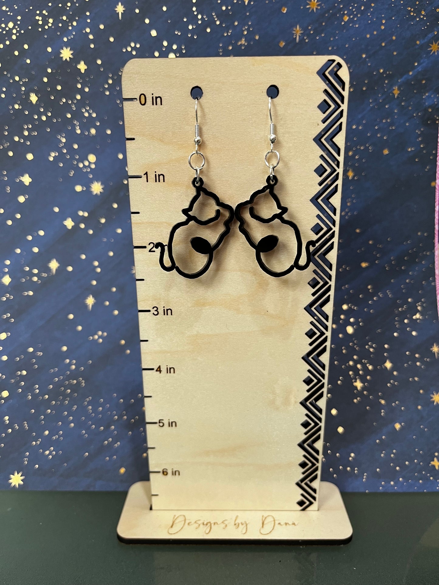Cat outline earring